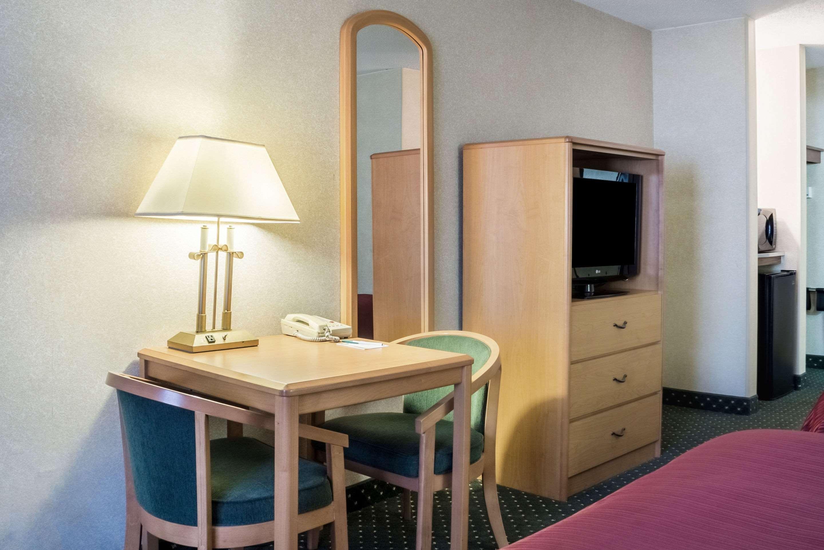 Quality Inn & Suites South Sioux Falls Bagian luar foto