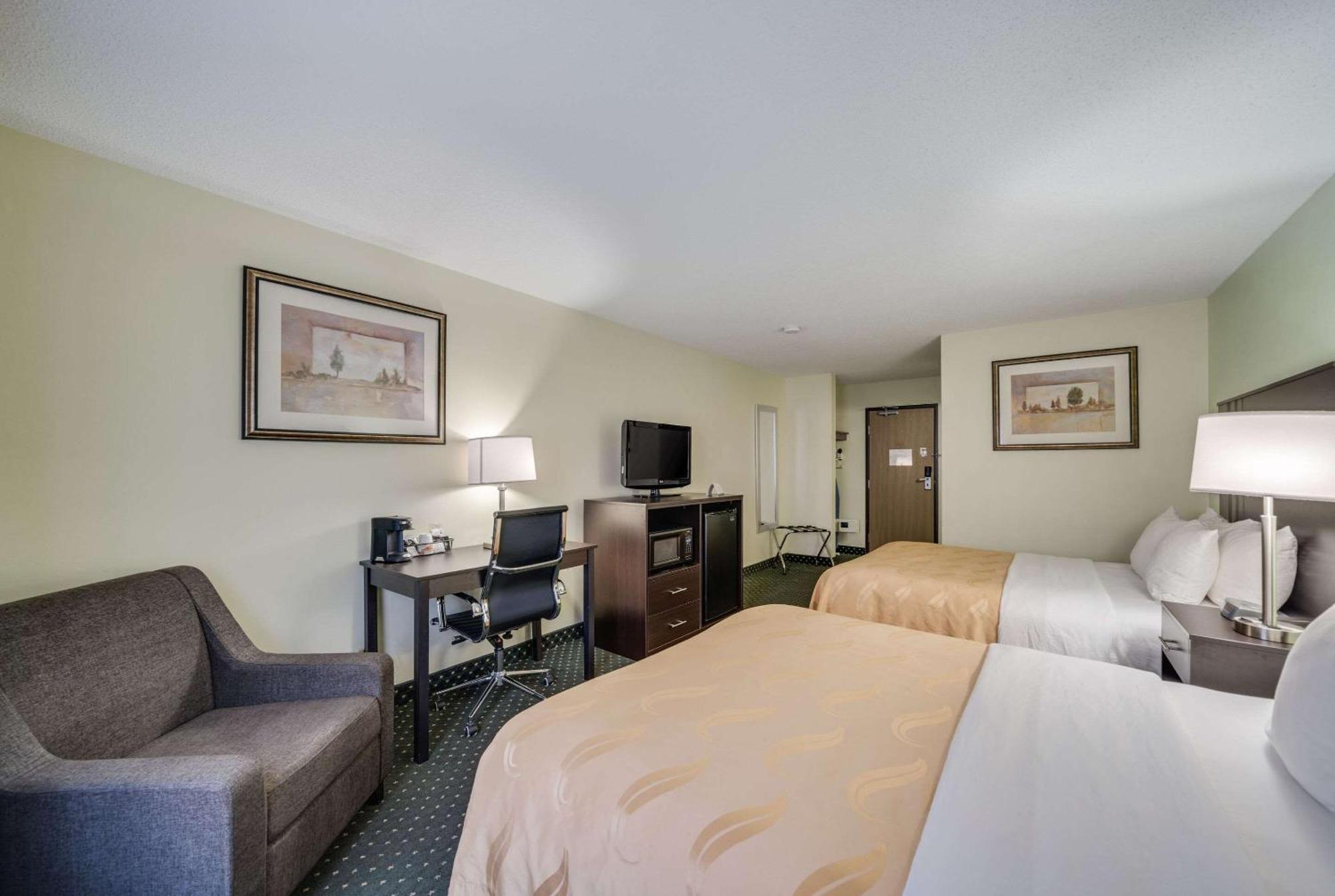 Quality Inn & Suites South Sioux Falls Bagian luar foto