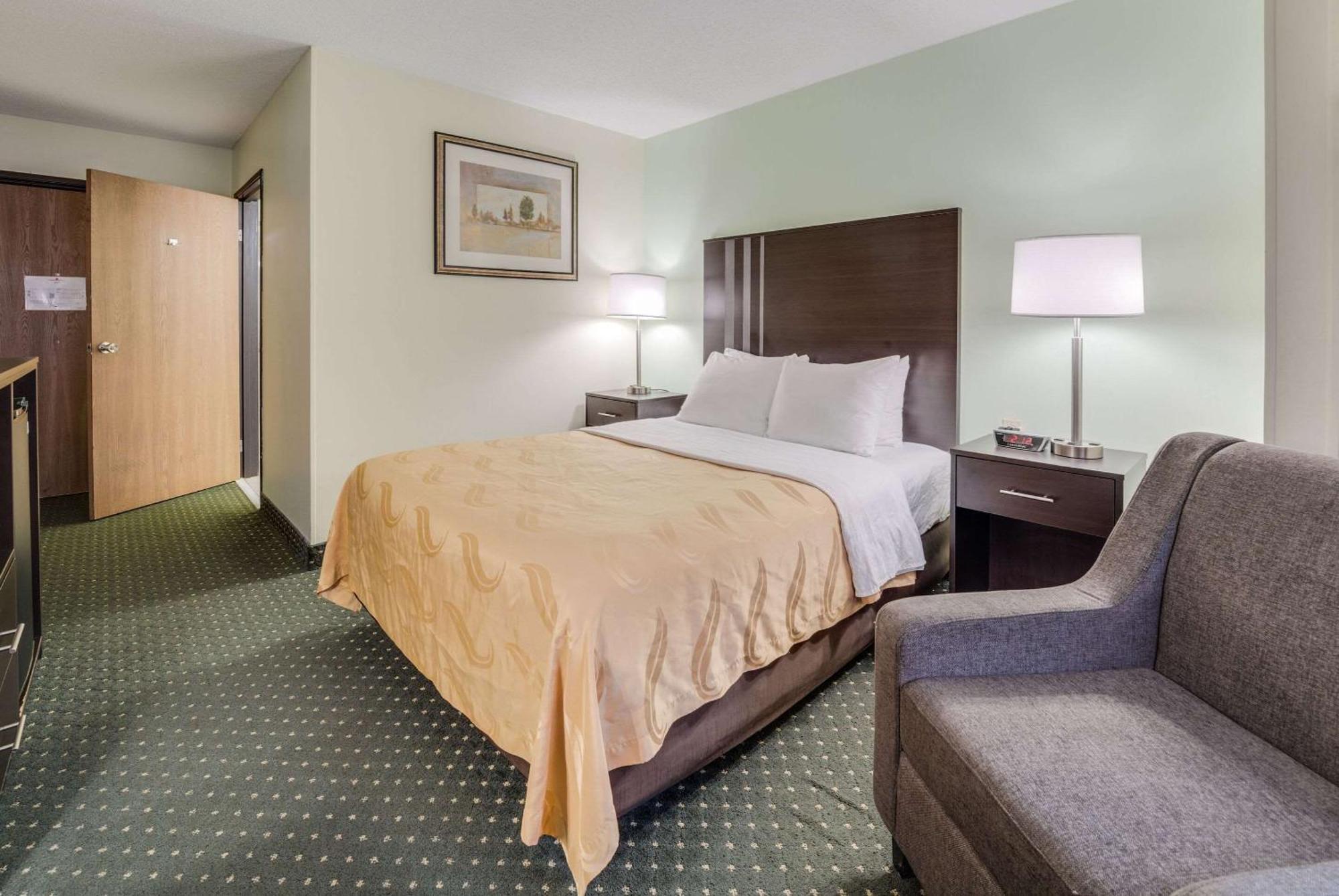Quality Inn & Suites South Sioux Falls Bagian luar foto